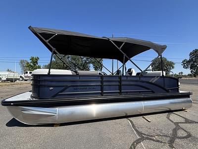 BOATZON | Bennington S Swingback 22 SSB 2026