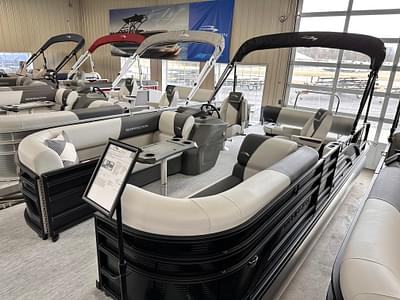 BOATZON | Bennington SOne 22 SSB SPS BLACKOUT LUXE 2025 BOATZON | Bennington SOne 22 SSB SPS BLACKOUT LUXE 2025