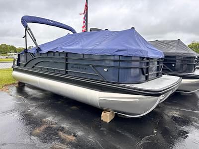 BOATZON | Bennington SOne 22 SSB SPS BLACKOUT LUXE In Floor Storage 2025 BOATZON | Bennington SOne 22 SSB SPS BLACKOUT LUXE In Floor Storage 2025