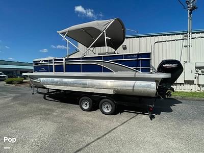 BOATZON | Bennington SX22