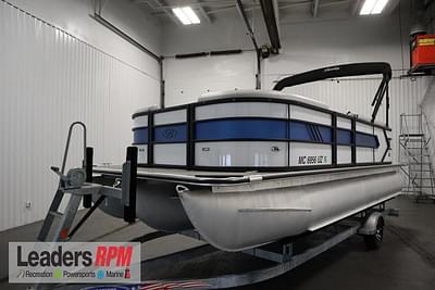 BOATZON | Bentley Pontoons 203 Bolt TriToon 2024