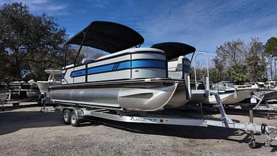 BOATZON | Bentley Pontoons 223 Bolt 2025