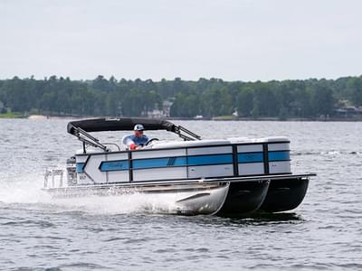 BOATZON | Bentley Pontoons 223 Bolt 34 Tube 2025