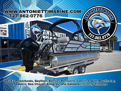 BOATZON | Bentley Pontoons 223 QUAD SWINGBACK LEGACY TRITOON 2025