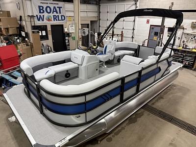 BOATZON | Bentley Pontoons Bolt 203 Quad Lounge Tritoon  Honda 4Stroke EFI 2025