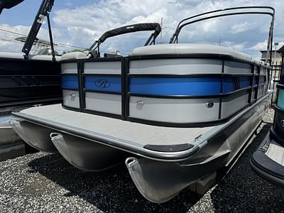 BOATZON | Bentley Pontoons BOLT 223 2025