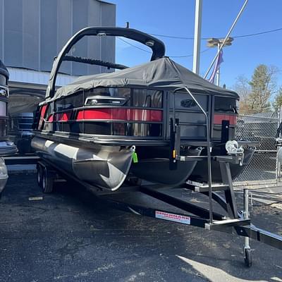 BOATZON | Bentley Pontoons Elite 223 Swingback Bench XLP3 2025 BOATZON | Bentley Pontoons Elite 223 Swingback Bench XLP3 2025