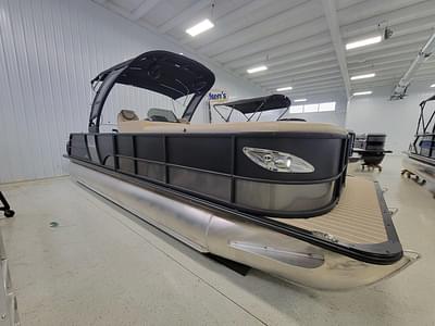 BOATZON | 2024 Bentley Pontoons Elite 253 Swingback