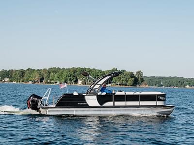 BOATZON | Bentley Pontoons Elite 253 Swingback Dual Captain XLP3 2025