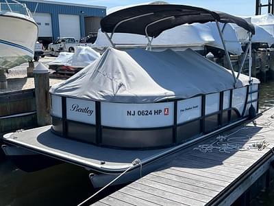 BOATZON | 2020 Bentley Pontoons LE 180 Cruise BOATZON | 2020 Bentley Pontoons LE 180 Cruise