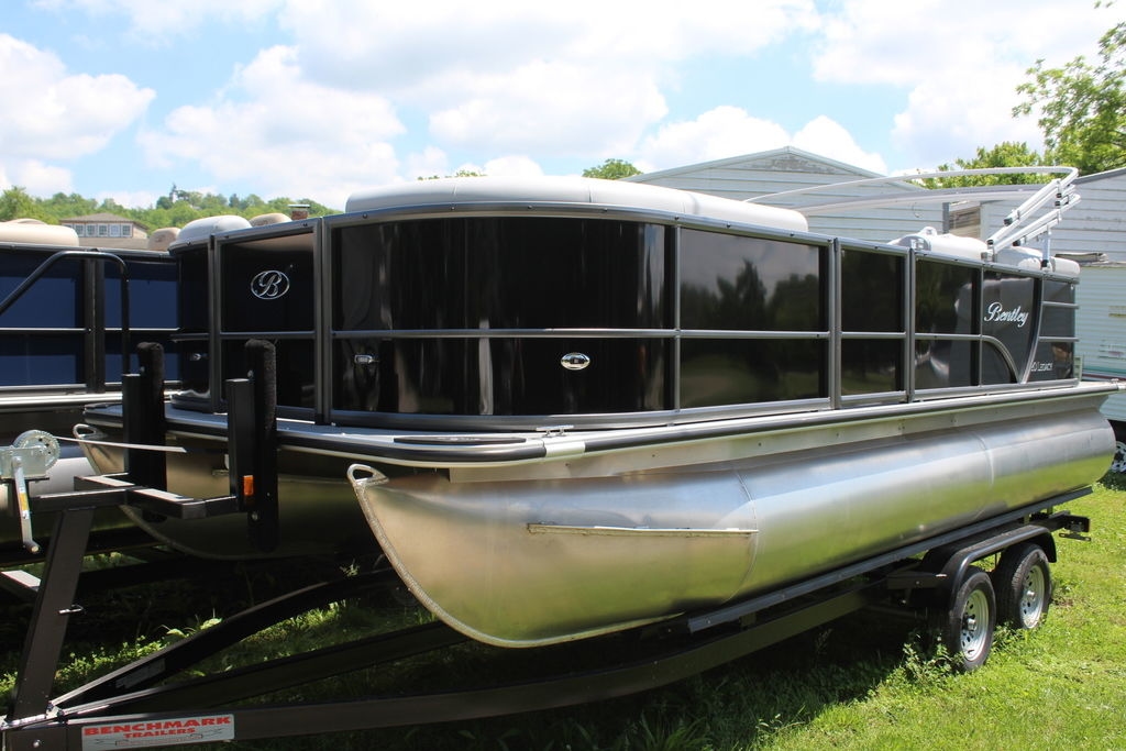 Bentley Pontoons Legacy 200 Cruise 2024