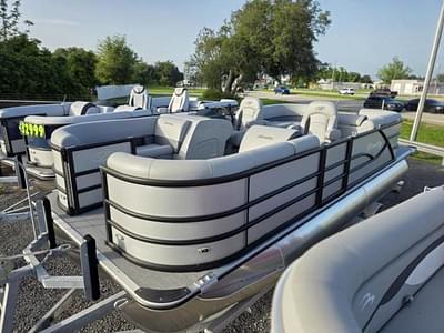 BOATZON | Bentley Pontoons Legacy 200 Navigator 2025