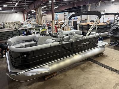 BOATZON | Bentley Pontoons Legacy 200 Navigator Quad Lounge  Honda 4Stroke EFI 2025