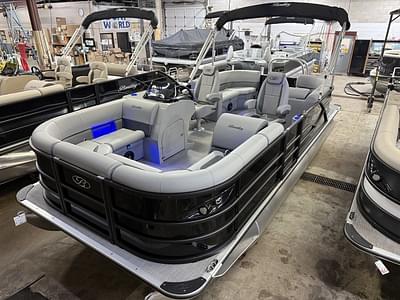 BOATZON | Bentley Pontoons Legacy 200 Navigator Quad Lounge  Honda 4Stroke EFI 2025