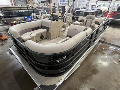 BOATZON | Bentley Pontoons Legacy 200 Swingback  Honda 4Stroke EFI 2025