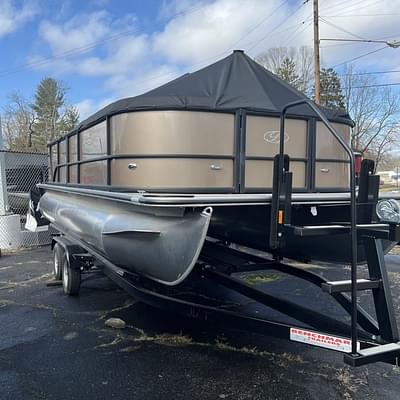 BOATZON | Bentley Pontoons Legacy 220 Cruise XL 2025 BOATZON | Bentley Pontoons Legacy 220 Cruise XL 2025
