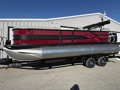 BOATZON | Bentley Pontoons Legacy 223 Navigator 2025