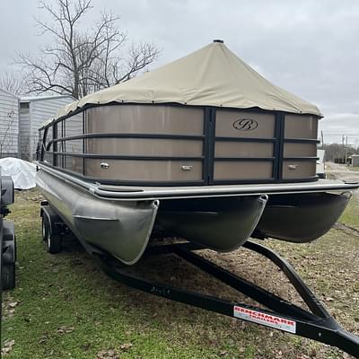 BOATZON | Bentley Pontoons Legacy 223 Navigator 34 Tube 2025 BOATZON | Bentley Pontoons Legacy 223 Navigator 34 Tube 2025