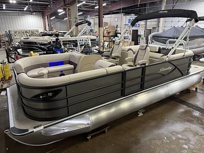 BOATZON | Bentley Pontoons Legacy 223 Navigator Quad Lounge Tritoon  Honda 4Stroke EFI 2025