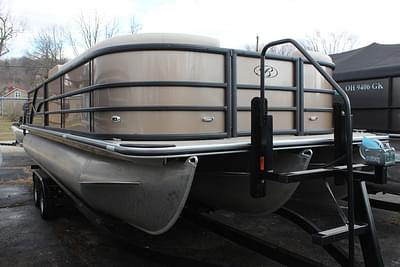 BOATZON | Bentley Pontoons Legacy 243 Cruise XL 34 Tube 2025 BOATZON | Bentley Pontoons Legacy 243 Cruise XL 34 Tube 2025