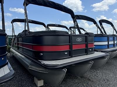 BOATZON | Bentley Pontoons LEGACY 243 SWINGBACK 2025 BOATZON | Bentley Pontoons LEGACY 243 SWINGBACK 2025