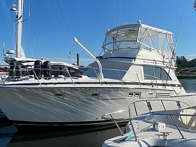 BOATZON | Bertram 46 Convertible Sport Fish 1981