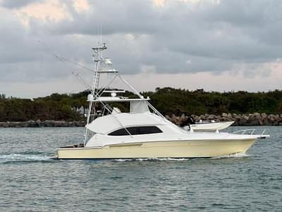 BOATZON | Bertram 570 Convertible 2004