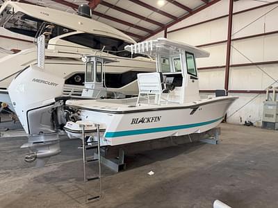 BOATZON | Blackfin 242HB 2026