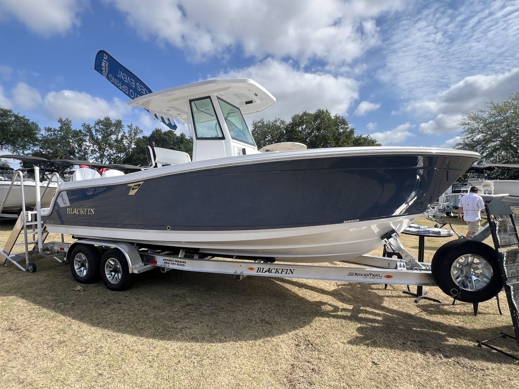2025 Blackfin 252CC - Sold Boat