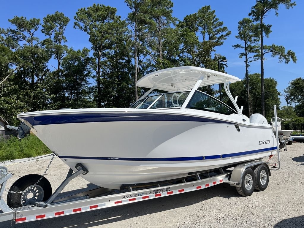 2024 Blackfin 272DC - Sold Boat