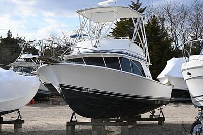 BOATZON | Blackfin 32 Flybridge