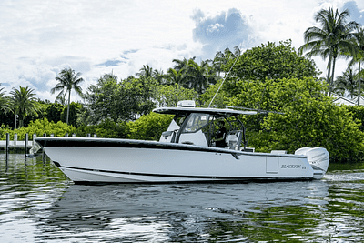 BOATZON | Blackfin 332 CC 2020