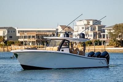 BOATZON | Blackwater 43 Sportfish 2022