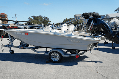 BOATZON | Boston Whaler 130 Super Sport 2023