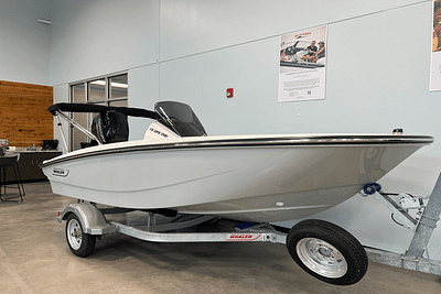 BOATZON | Boston Whaler 130 Super Sport 2024