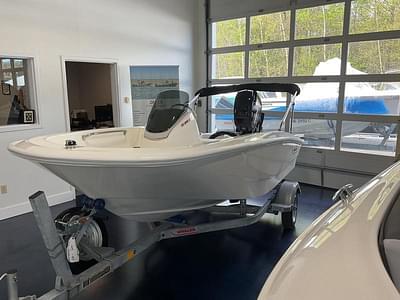 BOATZON | Boston Whaler 130 Super Sport 2025 BOATZON | Boston Whaler 130 Super Sport 2025