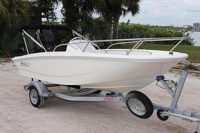 BOATZON | Boston Whaler 130 Super Sport 2025