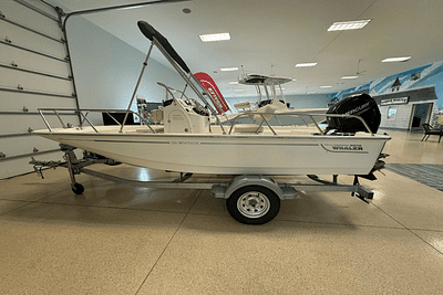 BOATZON | Boston Whaler 150 Montauk 2024