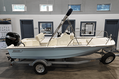 BOATZON | Boston Whaler 150 Montauk 2025