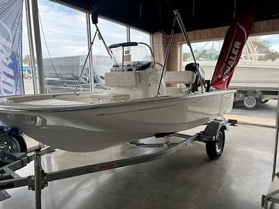 BOATZON | Boston Whaler 150 Montauk 2025