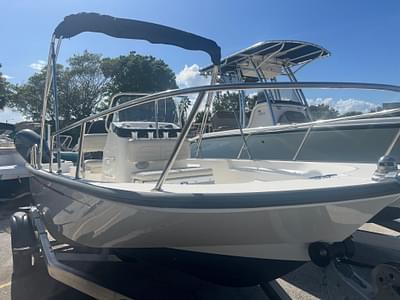 BOATZON | Boston Whaler 170 Montauk 2021