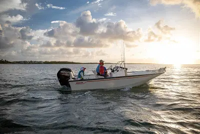 BOATZON | Boston Whaler 170 Montauk 2024