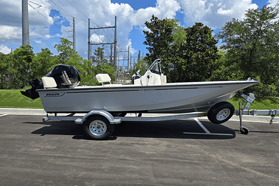 BOATZON | Boston Whaler 170 Montauk 2025