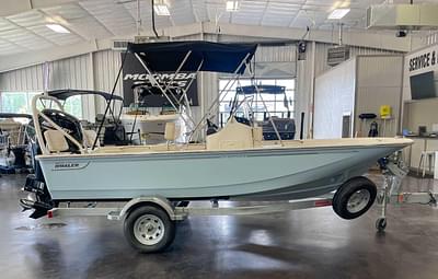 BOATZON | Boston Whaler 170 Montauk 2025