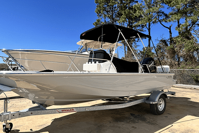 BOATZON | Boston Whaler 170 Montauk 2025