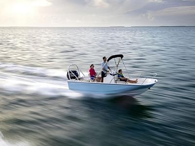 BOATZON | Boston Whaler 170 Montauk 2025