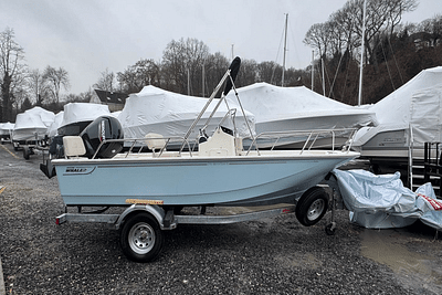 BOATZON | Boston Whaler 170 Montauk 2025