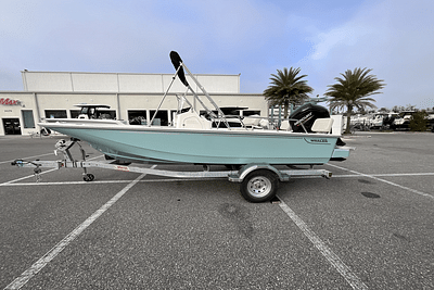 BOATZON | Boston Whaler 170 Montauk 2025