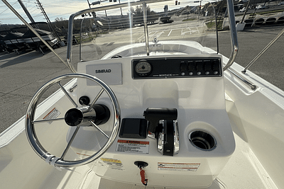 BOATZON | Boston Whaler 170 Montauk 2025