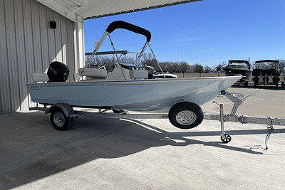 BOATZON | Boston Whaler 170 Montauk 2025